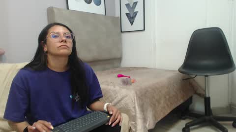 valevicious online show from 02-25-25, 07:47