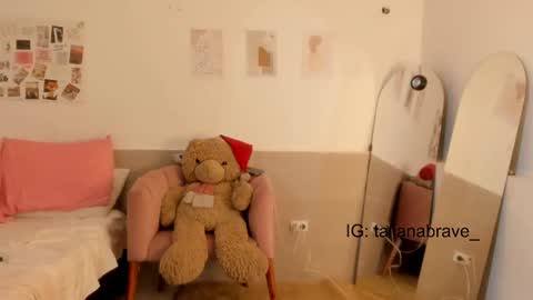 VALIENTE  online show from 10-15-25, 03:50