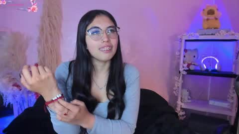 Snapshot of valk_diaz chatting on 05-04-26, 06:20 Valk online show from 05-04-26, 06:20