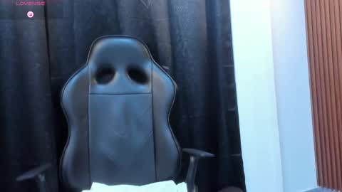 VALKA ROSS online show from 11-21-25, 12:43