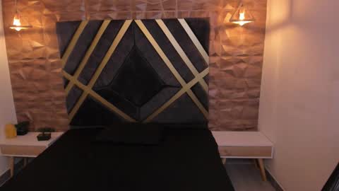 VALKA ROSS online show from 02-17-26, 05:15