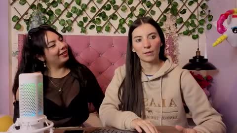 Valkiria and Dione online show from 04-11-26, 07:29