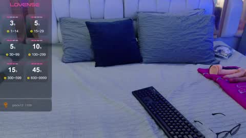 Valkiria moore  online show from 11-02-25, 07:38