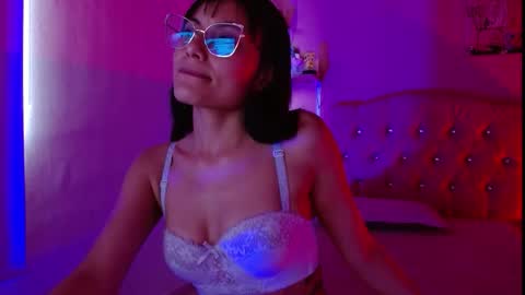 valkiry_ online show from 11-16-25, 03:39