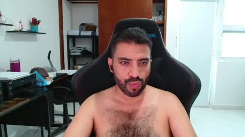 Roberto Carlos online show from 06-04-26, 01:00