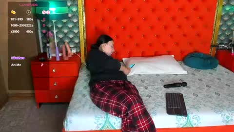 Snapshot of valleriejonnes chatting on 05-22-26, 11:05 Valerie Val V online show from 05-22-26, 11:05