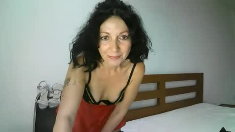 ValleriWind online show from 02-18-26, 01:01