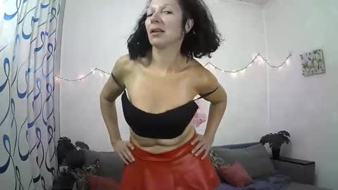 Snapshot of valleriwind chatting on 05-17-26, 10:06 ValleriWind online show from 05-17-26, 10:06