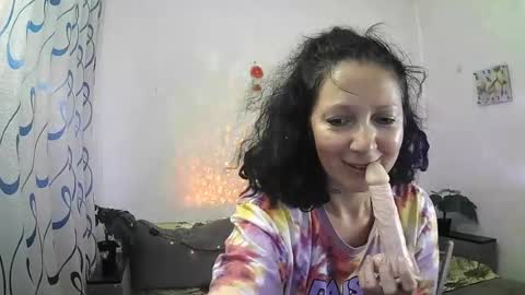 Snapshot of valleriwind chatting on 06-28-26, 05:08 ValleriWind online show from 06-28-26, 05:08