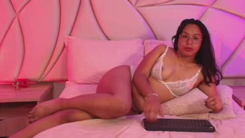 Snapshot of valleryc chatting on 05-02-26, 03:11 Vallery online show from 05-02-26, 03:11