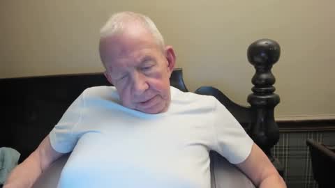 Snapshot of valleylaker chatting on 12-15-24, 09:24 valleylaker online show from 12-15-24, 09:24