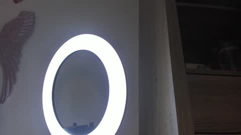 Snapshot of valloletsamar chatting on 01-14-25, 12:03 Vallolet Peach  online show from 01-14-25, 12:03