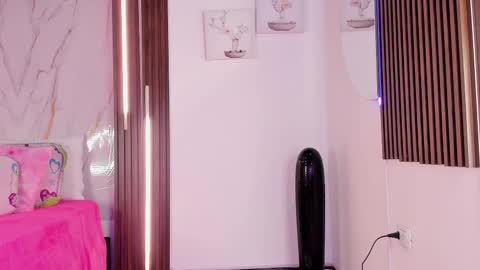 Vallolet Peach  online show from 02-17-26, 12:12