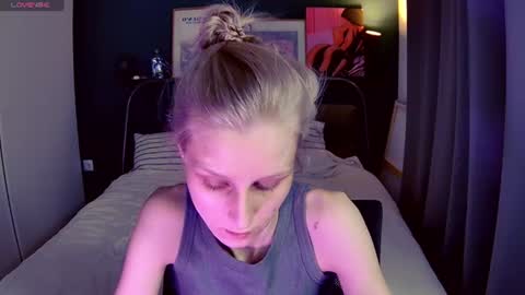 originally accaunt on cb - valorant girl   nude show - only pvt. online show from 06-20-26, 06:11
