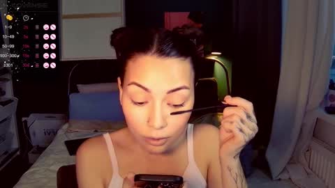 Snapshot of valorant_girl chatting on 04-23-26, 05:48 Little Devil online show from 04-23-26, 05:48