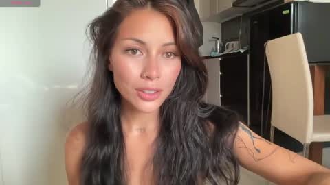 Snapshot of valorant_girl chatting on 07-24-26, 10:02 Little Devil online show from 07-24-26, 10:02