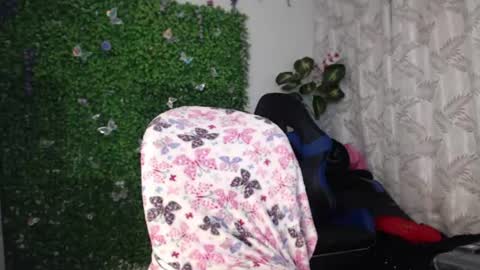 Snapshot of valquiria_sirgun chatting on 06-18-26, 09:36 valquiria_sirgun online show from 06-18-26, 09:36