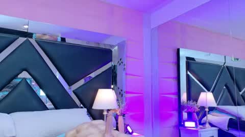 Snapshot of valrery_roussex chatting on 06-18-26, 07:40 Valery online show from 06-18-26, 07:40