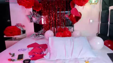 valtira nova online show from 02-14-26, 07:54