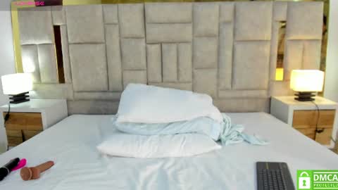 Snapshot of valtira_nova chatting on 07-10-26, 07:49 valtira nova online show from 07-10-26, 07:49