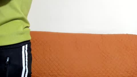 Snapshot of valysexybarbie chatting on 12-13-24, 09:13 valentina online show from 12-13-24, 09:13