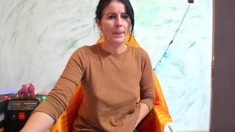 Snapshot of valysexybarbie chatting on 01-03-25, 10:31 valentina online show from 01-03-25, 10:31