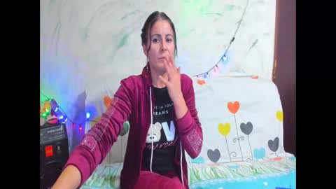Snapshot of valysexybarbie chatting on 01-31-25, 03:11 valentina online show from 01-31-25, 03:11