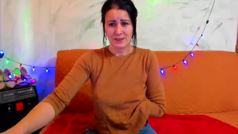 Snapshot of valysexybarbie chatting on 02-03-25, 12:47 valentina online show from 02-03-25, 12:47
