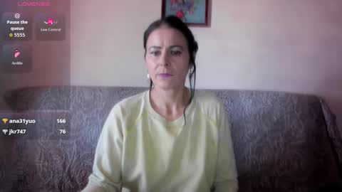 Snapshot of valysexybarbie chatting on 10-19-25, 08:37 valentina online show from 10-19-25, 08:37