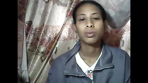 Snapshot of valysexyhot chatting on 05-15-26, 07:04 valysexyhot online show from 05-15-26, 07:04