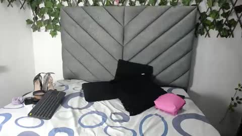 amara online show from 11-04-25, 02:54