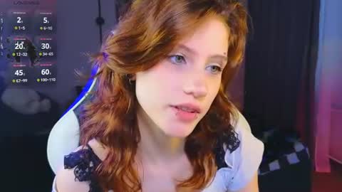 Snapshot of vampi_queen chatting on 06-21-26, 06:32 Vampi online show from 06-21-26, 06:32