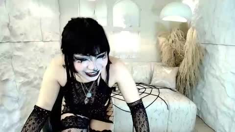 Snapshot of vampkitty_r chatting on 02-17-26, 01:18 vampkitty_r online show from 02-17-26, 01:18