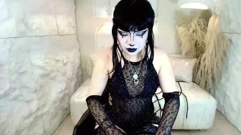 Snapshot of vampkitty_r chatting on 02-20-26, 01:22 vampkitty_r online show from 02-20-26, 01:22