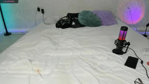 Vamppire Girl   online show from 09-29-25, 12:10