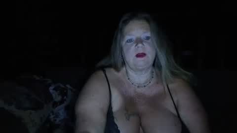 vampwoman online show from 09-26-25, 05:00