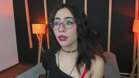 Snapshot of vampy_dolll chatting on 01-03-25, 01:03 vampy_dolll online show from 01-03-25, 01:03
