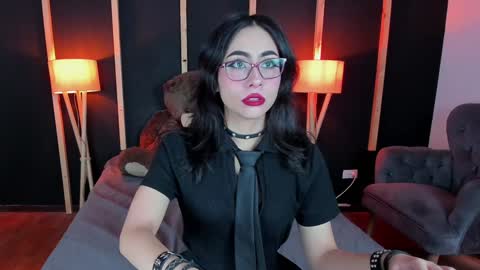 Snapshot of vampy_dolll chatting on 01-17-25, 12:52 vampy_dolll online show from 01-17-25, 12:52