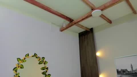 vanessa online show from 11-07-25, 09:37