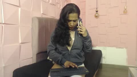 Vanessa online show from 11-27-25, 07:05