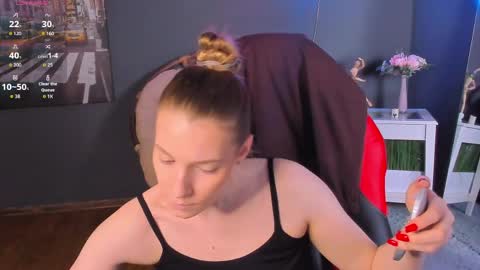 Vanessa online show from 04-17-26, 03:26