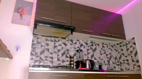 Snapshot of vanessa_brett chatting on 02-20-25, 06:17 VANESSA BRETT online show from 02-20-25, 06:17