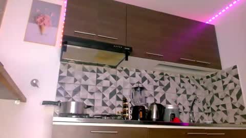 Snapshot of vanessa_brett chatting on 02-24-25, 08:49 VANESSA BRETT online show from 02-24-25, 08:49