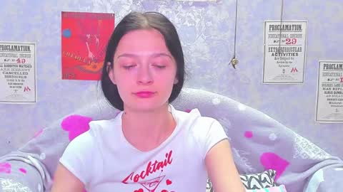 Snapshot of vanessa_florence chatting on 12-08-24, 01:13 RUSSIAN BARBIE BABE online show from 12-08-24, 01:13