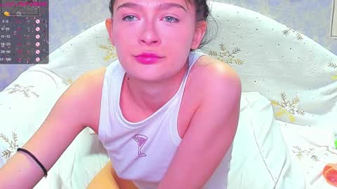 Snapshot of vanessa_florence chatting on 12-13-24, 01:26 RUSSIAN BARBIE BABE online show from 12-13-24, 01:26