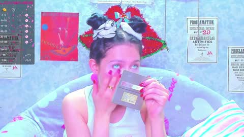 Snapshot of vanessa_florence chatting on 01-05-25, 01:03 RUSSIAN BARBIE BABE online show from 01-05-25, 01:03