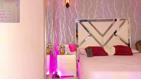    online show from 03-08-26, 12:20