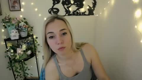 Vanessa online show from 05-17-26, 09:06