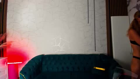 vanessa_posh online show from 10-09-25, 06:28