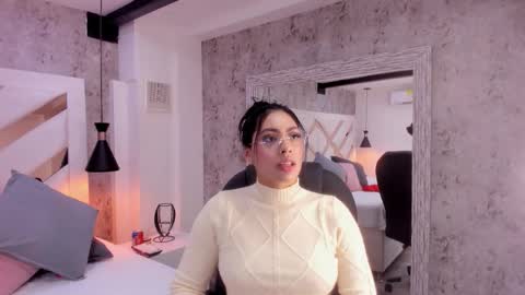 Vanessa  online show from 03-25-26, 07:20